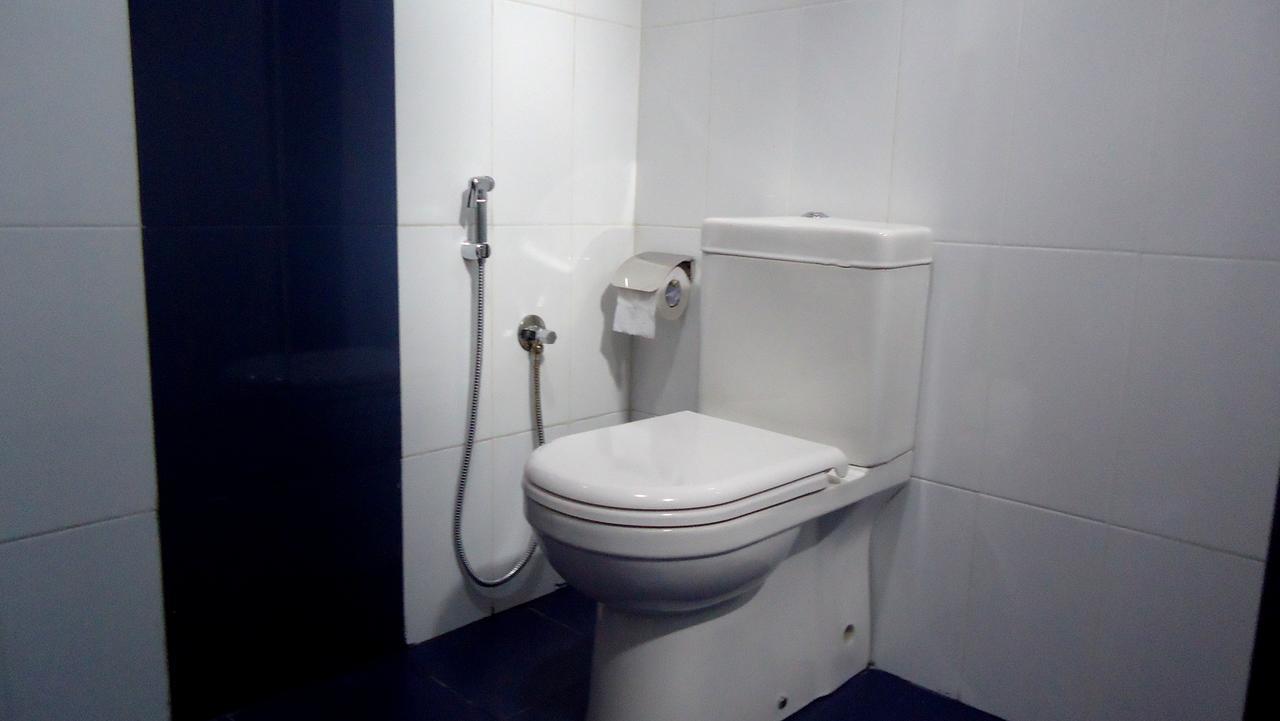 Bridge Hotel Negombo Kimbulapitiya Экстерьер фото
