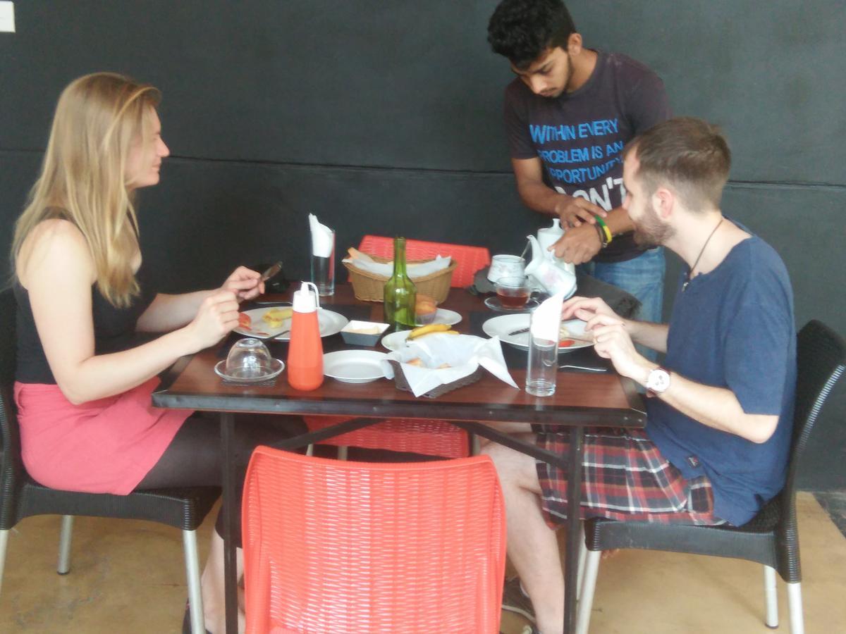 Bridge Hotel Negombo Kimbulapitiya Экстерьер фото