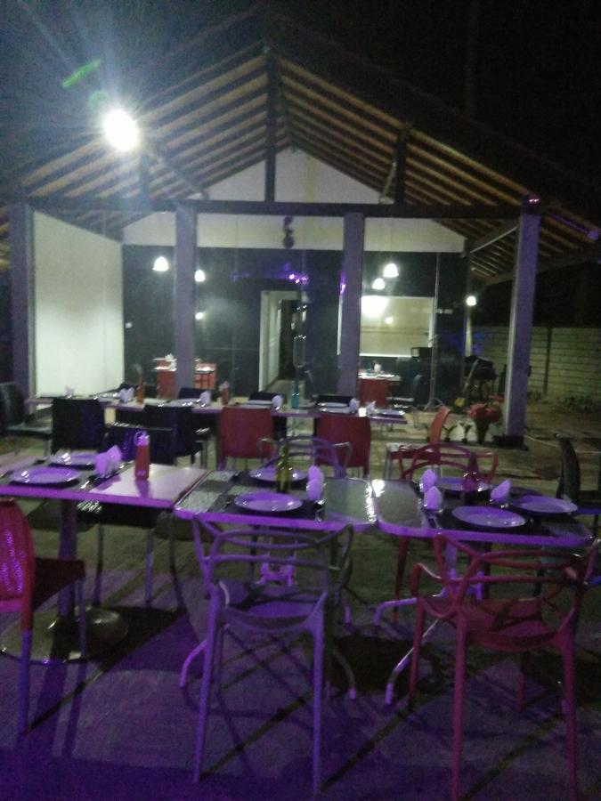 Bridge Hotel Negombo Kimbulapitiya Экстерьер фото